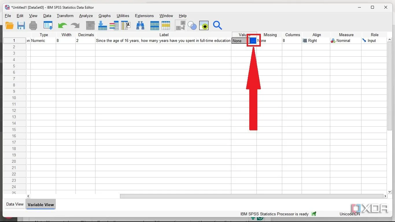 Nhấp vào dấu ba chấm để gán giá trị số cho từng lựa chọn của biến trong SPSS