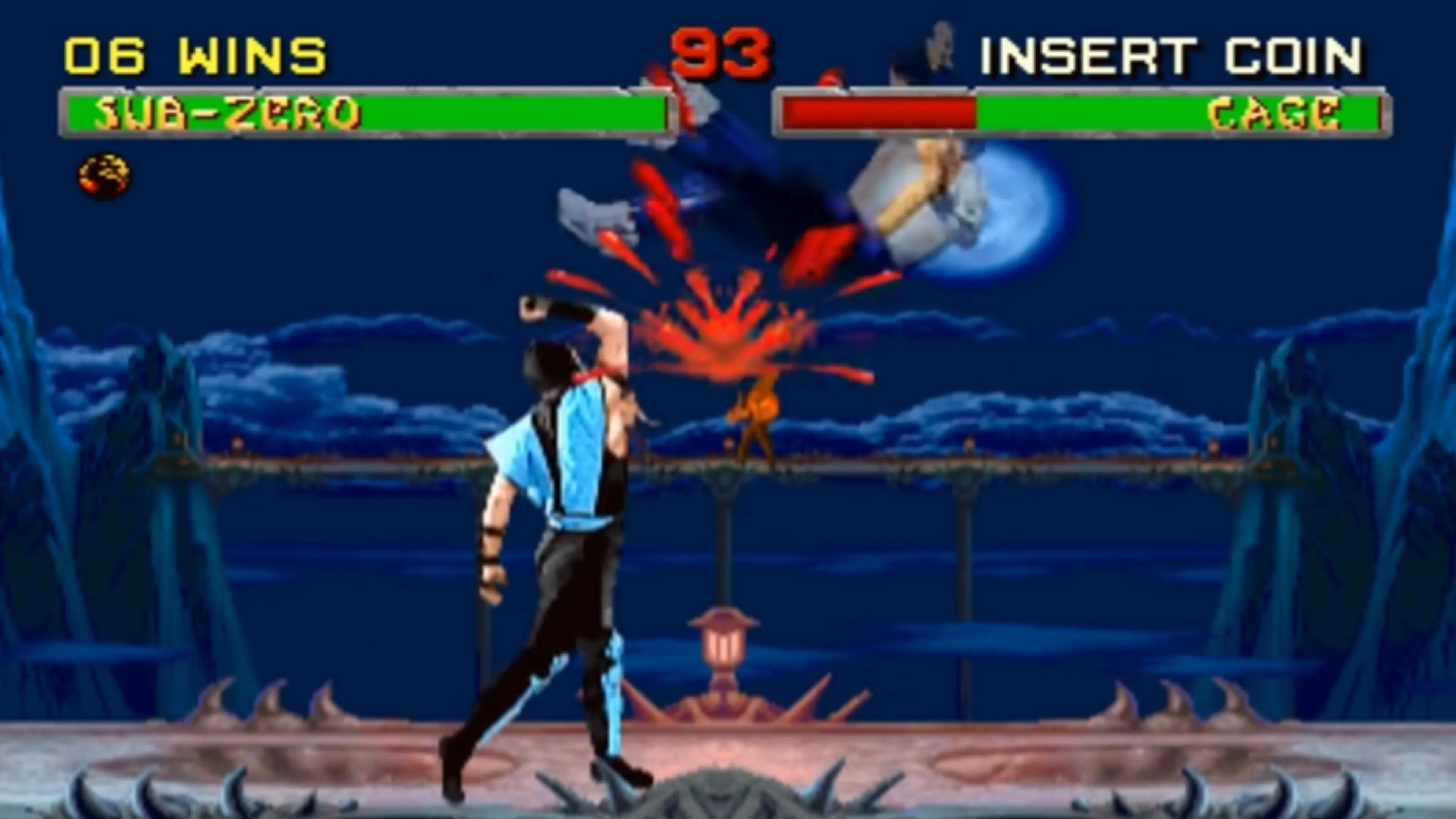 Sub-Zero và Johnny Cage trong một trận đấu căng thẳng trên Mortal Kombat II, một tựa game mang tính biểu tượng của Midway Games