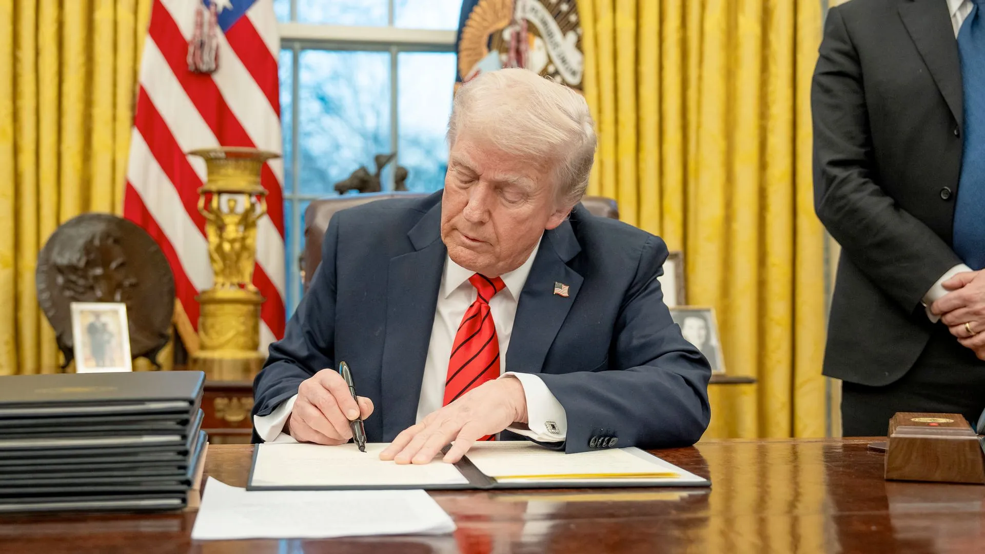 Tổng thống Trump ký sắc lệnh liên quan đến thương mại