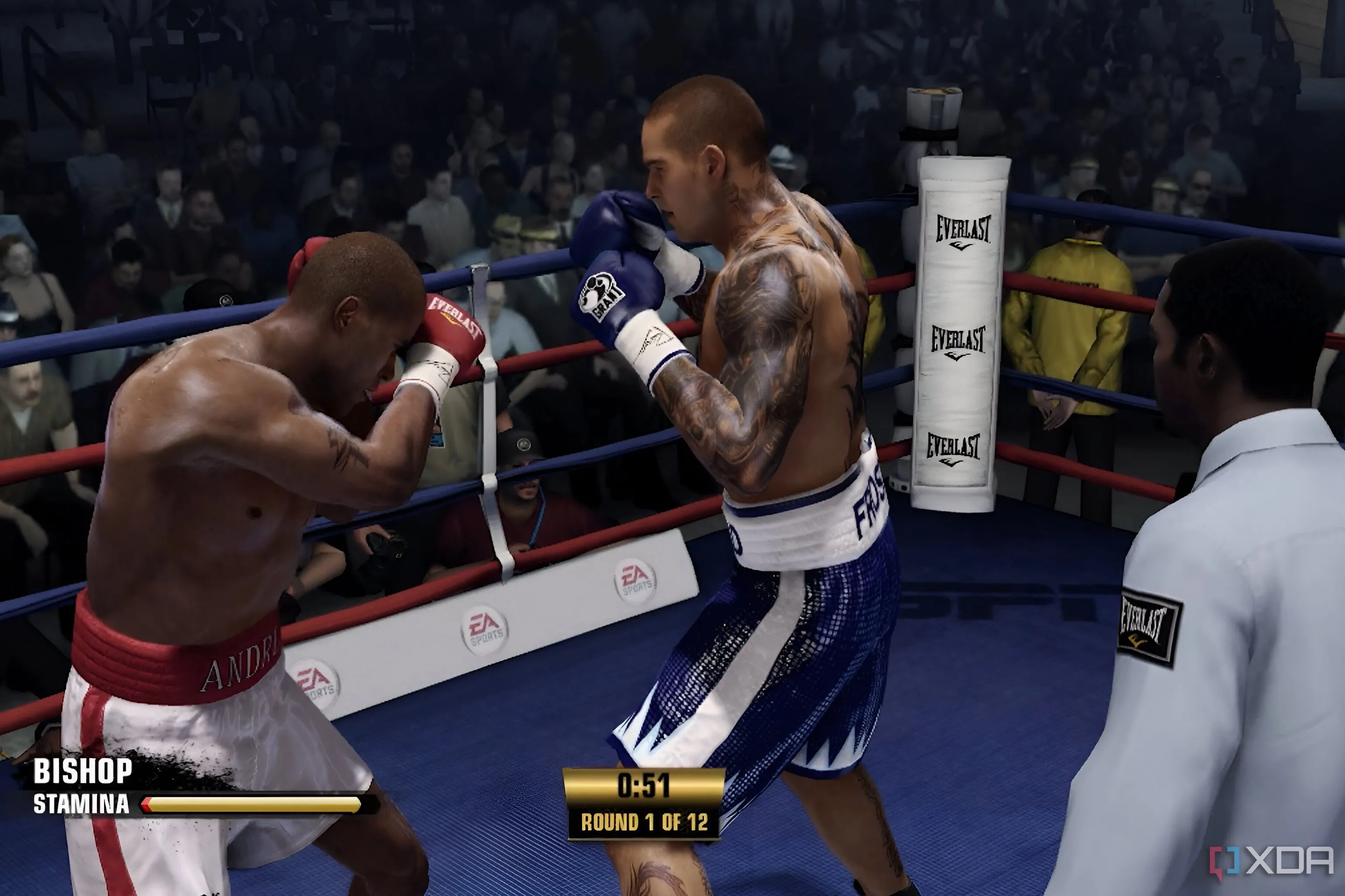 Trận đấu quyền anh căng thẳng giữa Isaac Frost và đối thủ trong game Fight Night Champion, minh họa độ khó của boss này