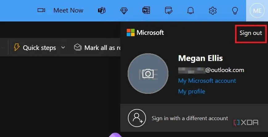 Tùy chọn đăng xuất trên giao diện web của Outlook